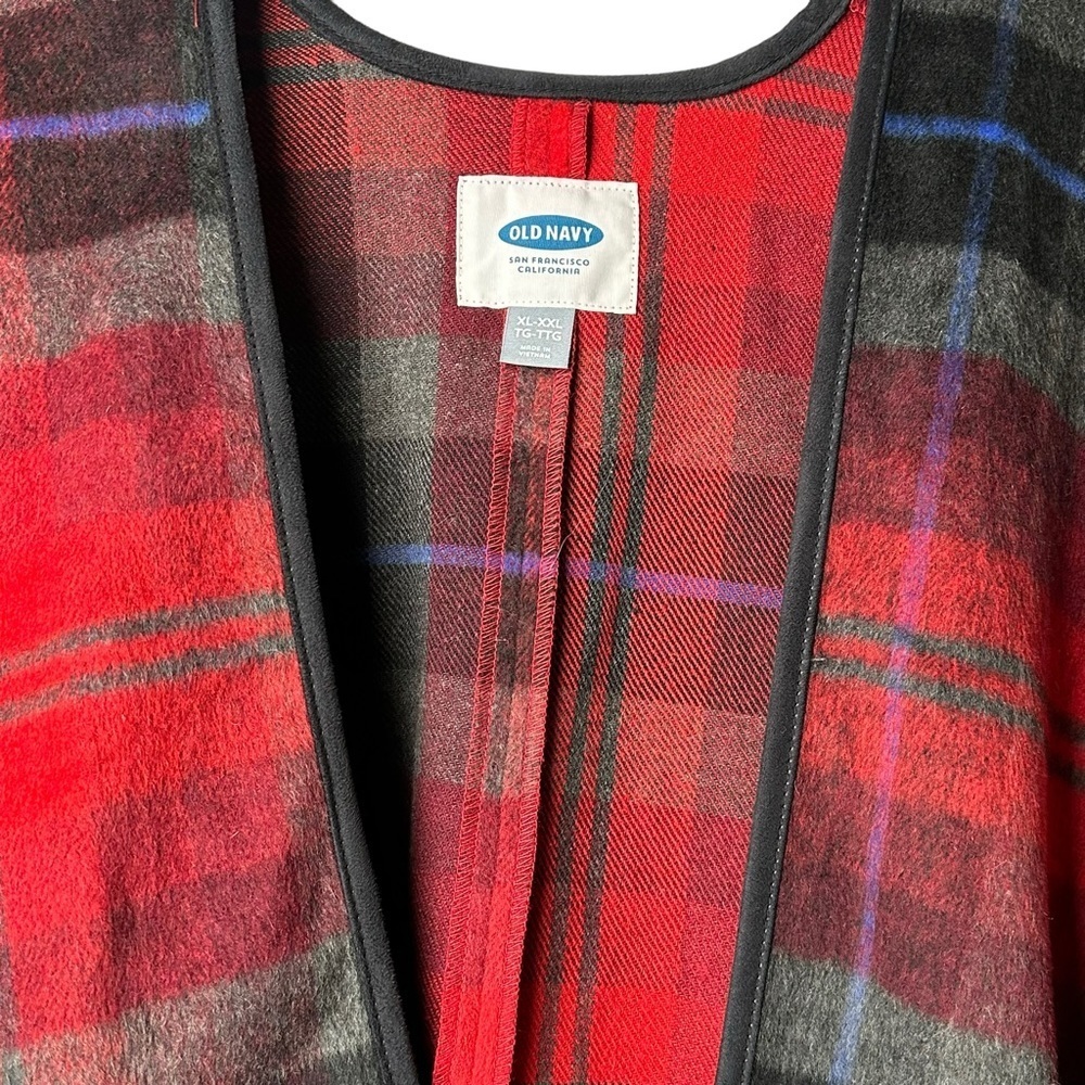 Old Navy XL XXL Plaid Poncho Fleece Red Green Cozy Winter Holiday Aspen Skiing - Picture 2 of 8